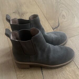 Blonde Gray Suede Chelsea Boots women’s 6